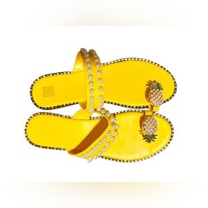 Sweet & Fresh Toe-Post Sandals With Pearl & Pineapple DecorYellow Flat Sandals